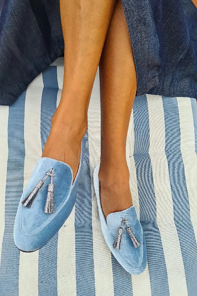 Silver-Tasseled Slipper
