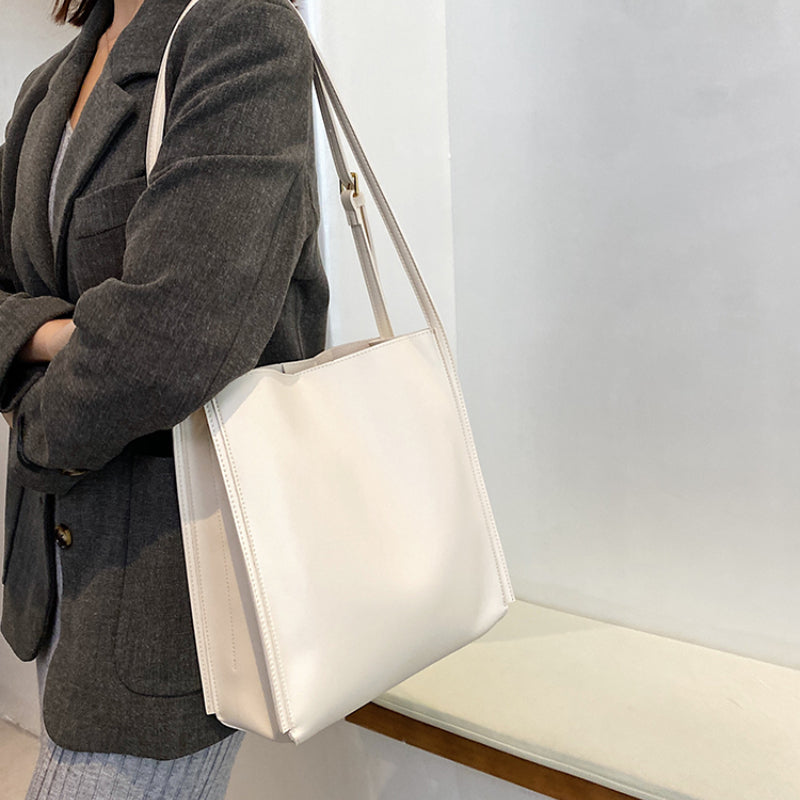 Camilla Classic Everyday Bag