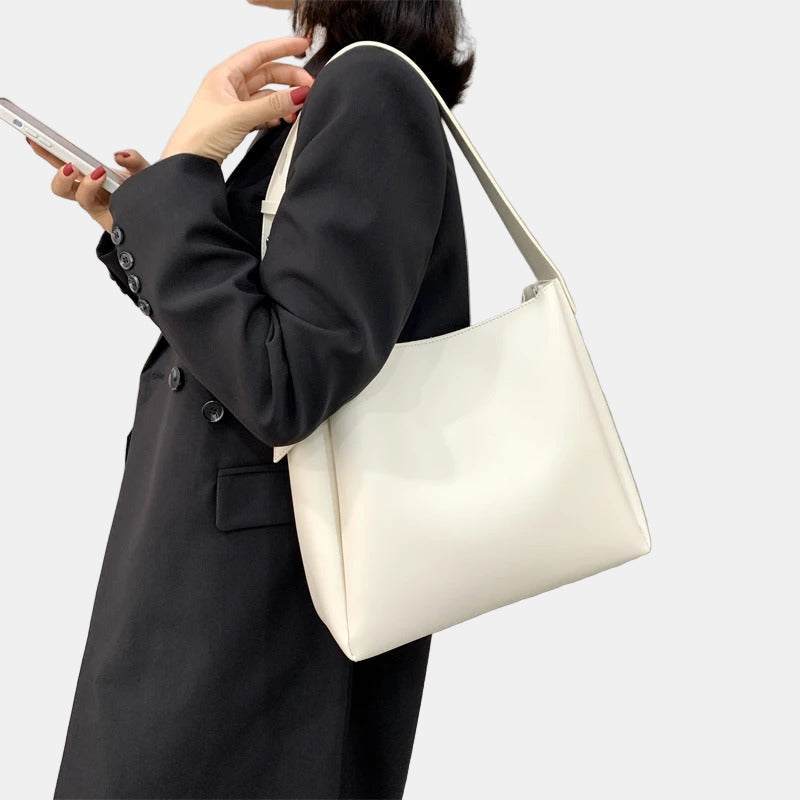 Riley Grand Tote