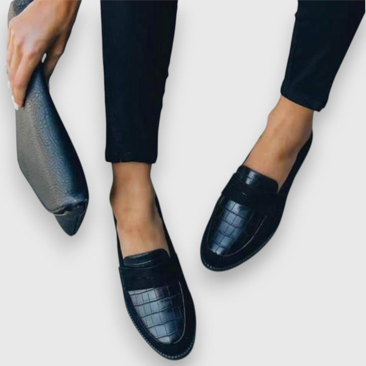 Sara Classic Loafer