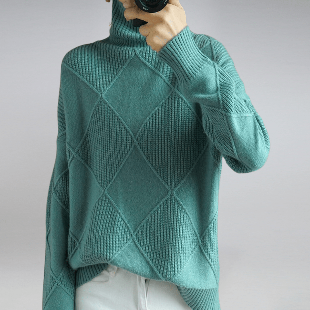 Reyna Classic Turtleneck Sweater for Effortless Everyday Style